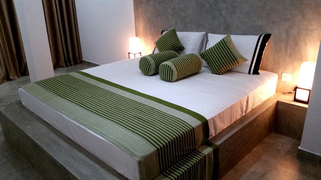 Diamond Lake Tourist Rest Anuradhapura Ngoại thất bức ảnh