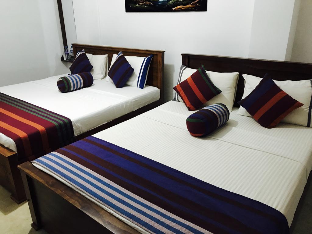 Diamond Lake Tourist Rest Anuradhapura Ngoại thất bức ảnh