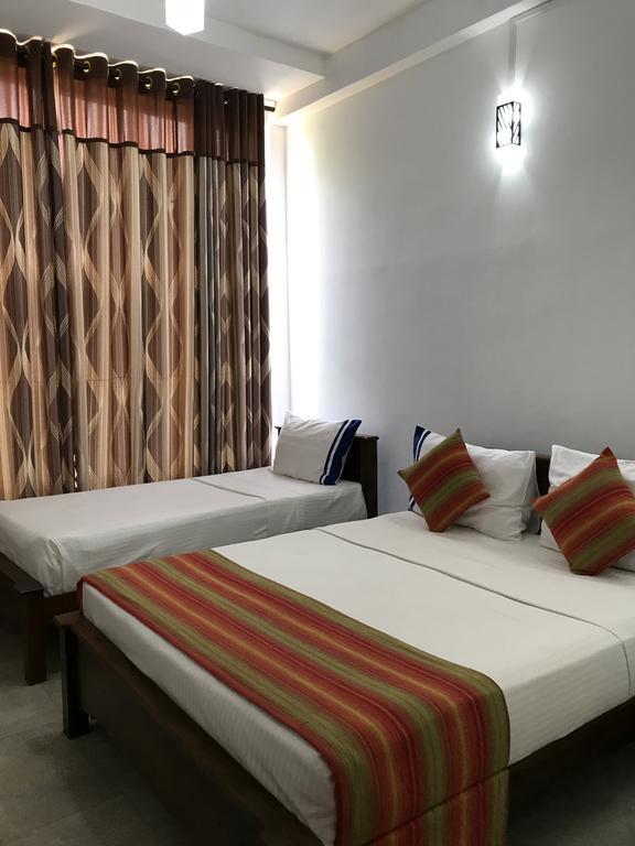 Diamond Lake Tourist Rest Anuradhapura Ngoại thất bức ảnh