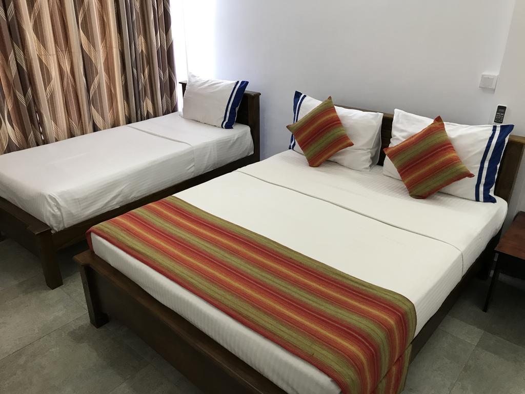 Diamond Lake Tourist Rest Anuradhapura Ngoại thất bức ảnh