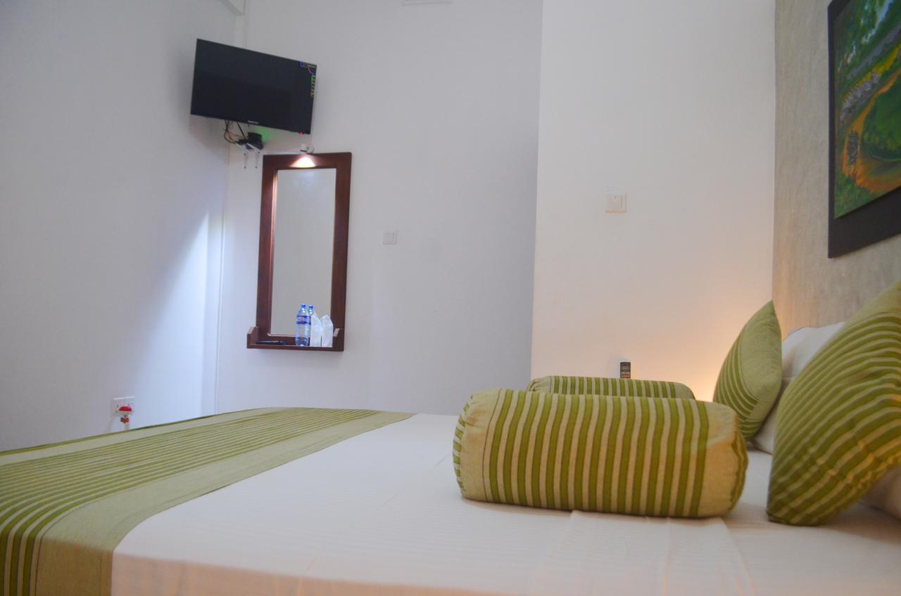 Diamond Lake Tourist Rest Anuradhapura Ngoại thất bức ảnh